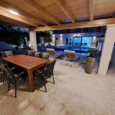 Enjoy Lux In וילה *