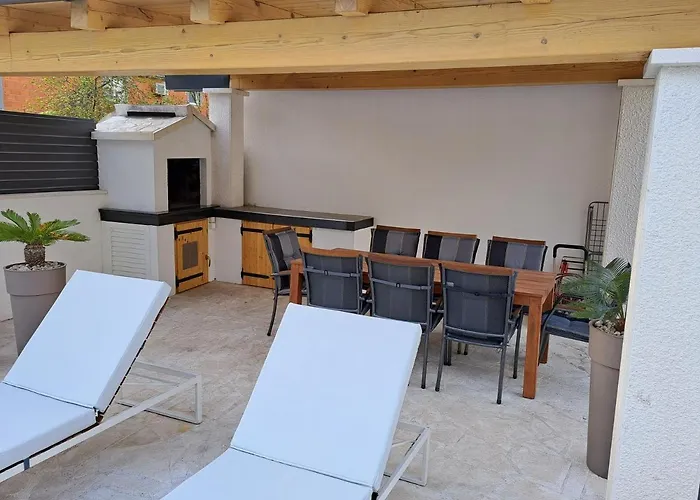 别墅 Enjoy Lux In *