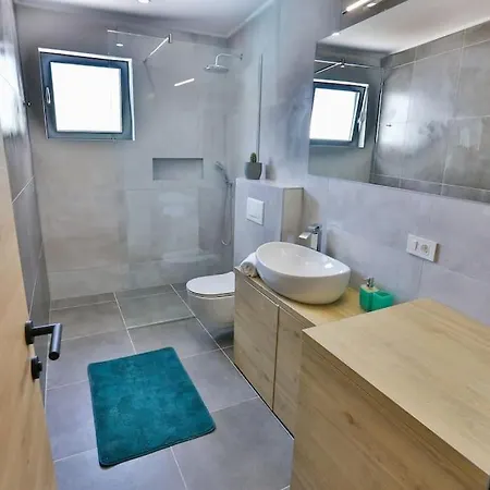 Enjoy Lux In 别墅 *